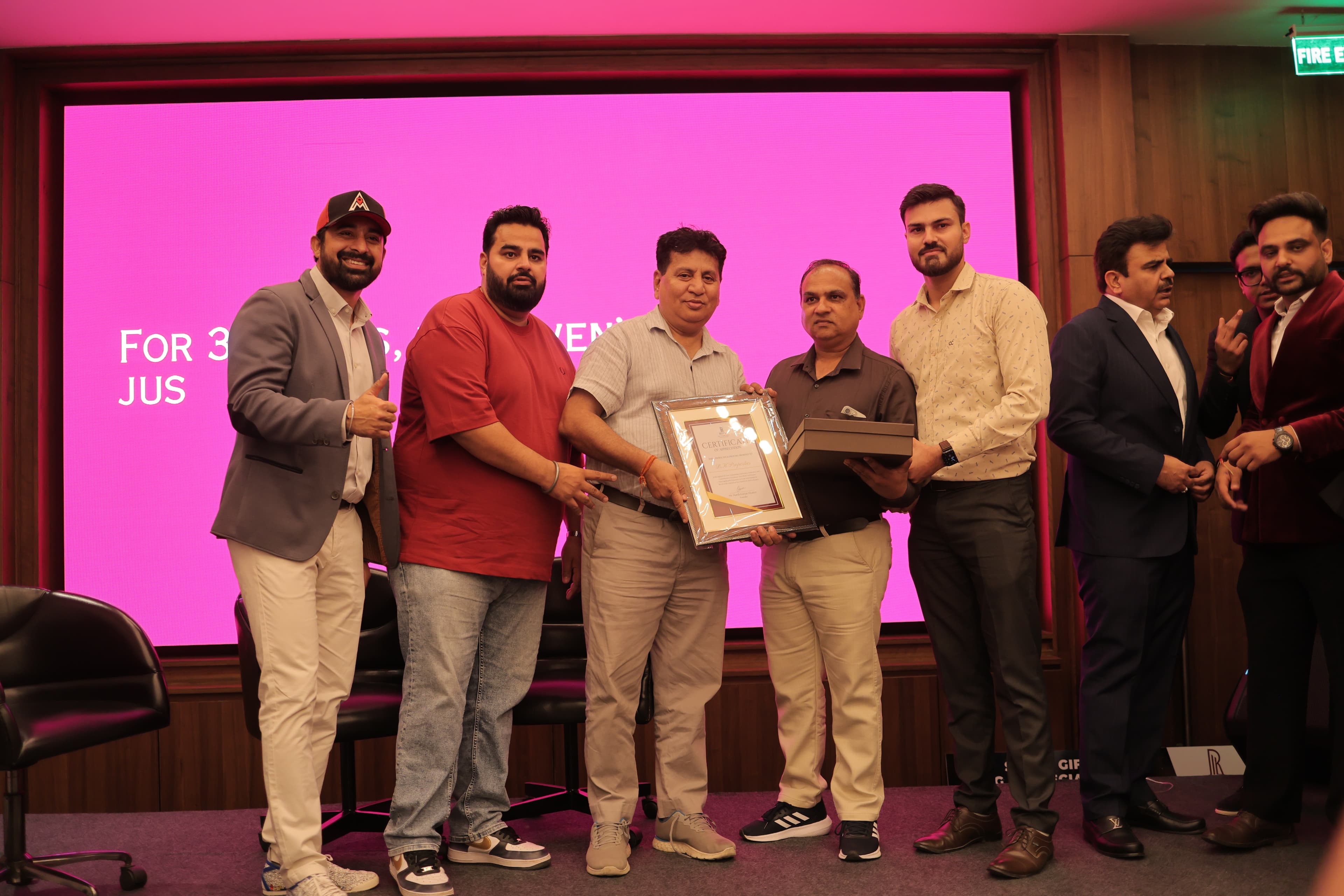 RIPL Group channel partner recognition event, moment 7